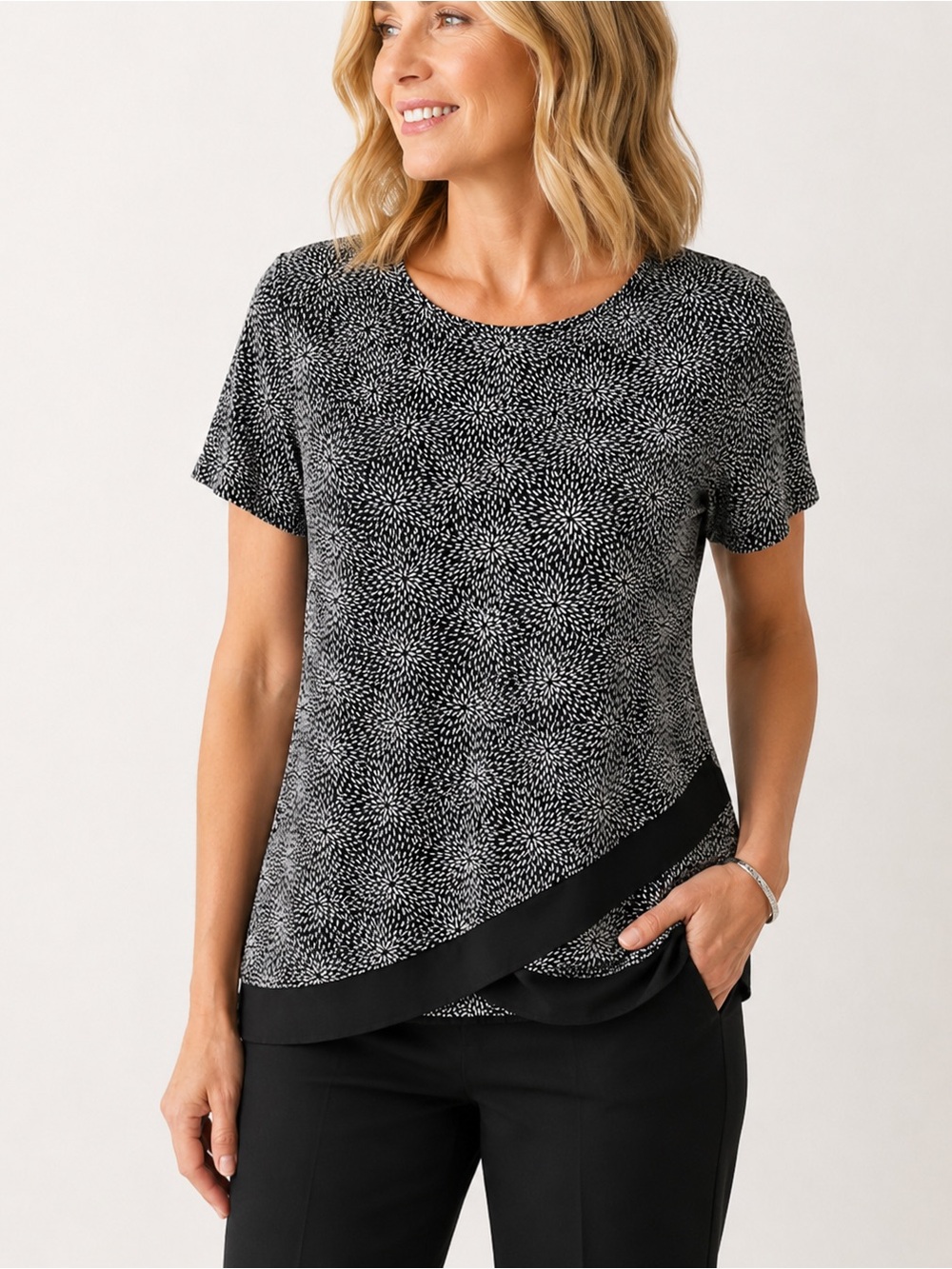 Women’s Black, White and Pink Patterned Short-Sleeve Top 1X Lightweight Roomy